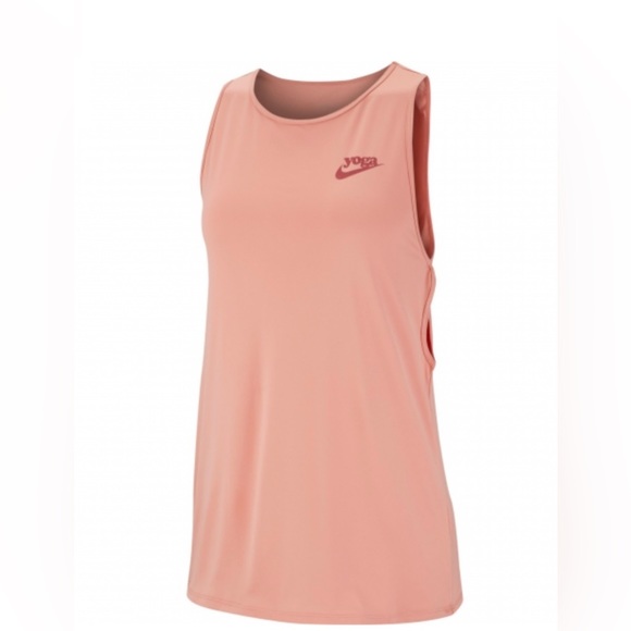 Nike Tops - Nike yoga tank